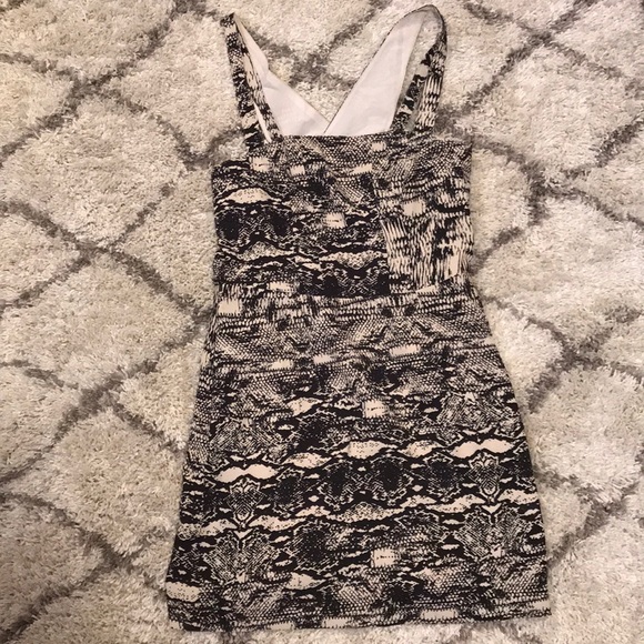 Silence + Noise snake patterned mini - Picture 2 of 6